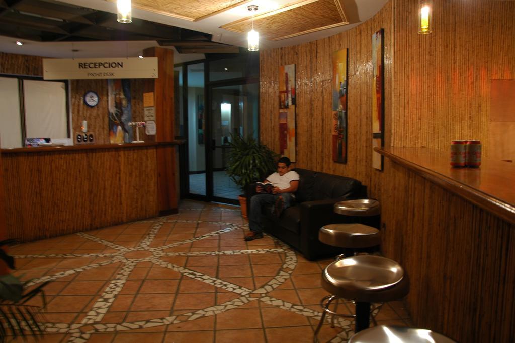 Alajuela Backpackers Airport Hostel Quarto foto