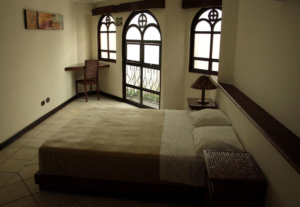 Alajuela Backpackers Airport Hostel Quarto foto